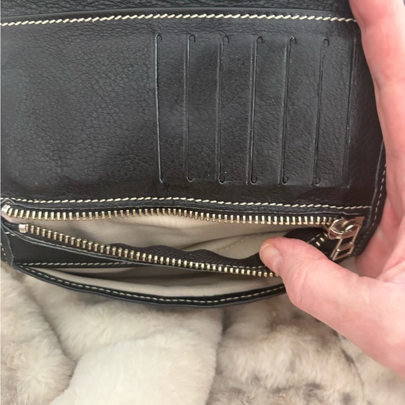 Genuine Roots Leather Wallet - Picture 7 of 11